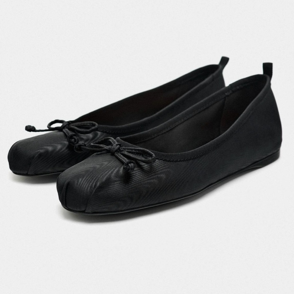 Zara NWT Black creased bow front detail mesh, lined ballet flats - Picture 4 of 7